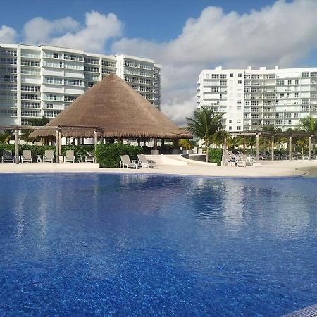 Punta Me Luxury Apartments Ocean View & Beach Front In Amara קנקון מראה חיצוני תמונה
