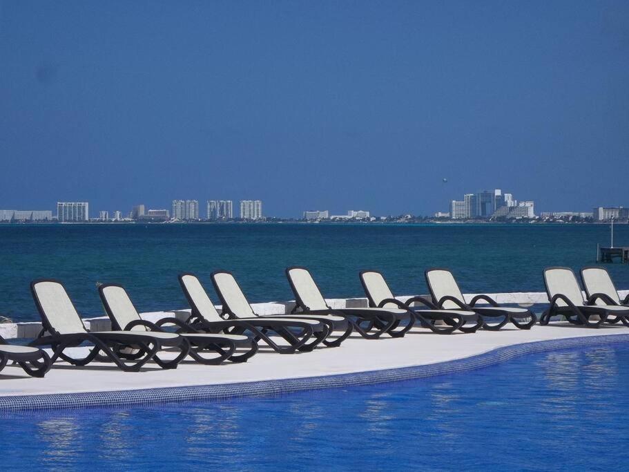 Punta Me Luxury Apartments Ocean View & Beach Front In Amara קנקון מראה חיצוני תמונה